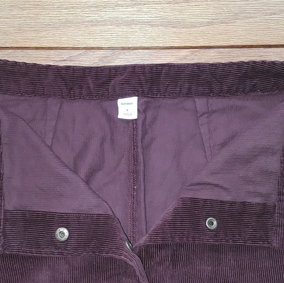 Corduroy button skirt - Picture 2 of 4